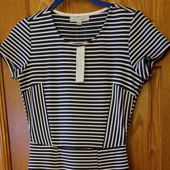 Dress - Picture 3 of 4